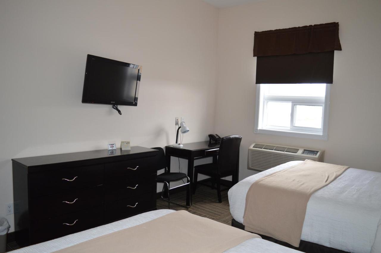Auberge Macdonald Guest Inn Iroquois Falls Экстерьер фото